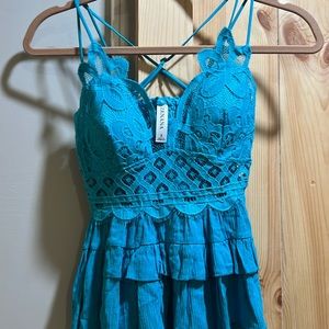 Zenana size small ladies top